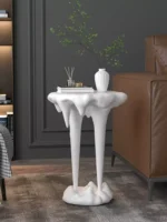 طاولة جانبية بتصميم مميز - Image 5