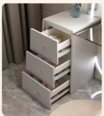 ⁦تسريحة غرفة نوم مودرن مع مرأة كبيرة⁩ - الصورة ⁦4⁩