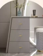 ⁦تسريحة غرفة نوم مودرن مع مرأة كبيرة⁩ - الصورة ⁦6⁩
