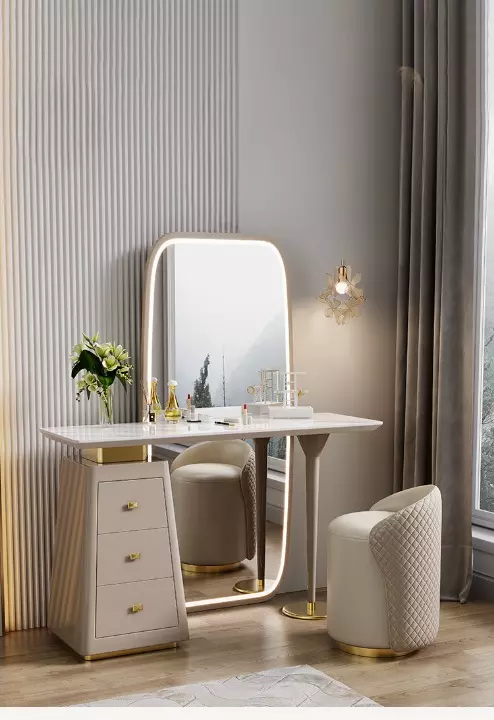 Bedroom Dresser (1) تسريحة غرفة نوم مع مراة طويلة
